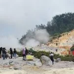 Dieng Hot mud Crater by yogyatours,com