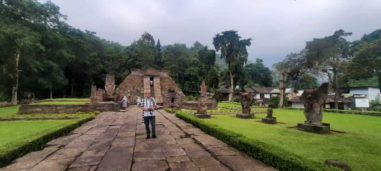 sukuh temple tour by yogyatours.com