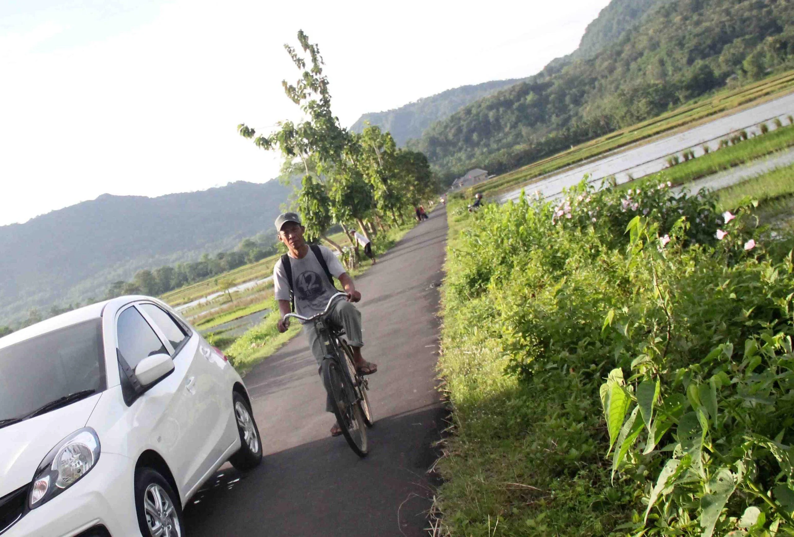 tour trough java island